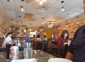 iowa/ankeny/restaurant/siam-table