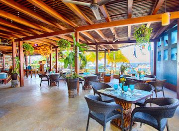 mexico/puerto-vallarta/restaurant/si-senor-beach