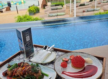 singapore/sentosa/palawan-beach/restaurant/twelve