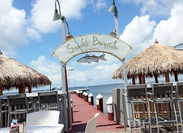florida/florida-keys/restaurant/snook-s-bayside-restaurant-grand-tiki