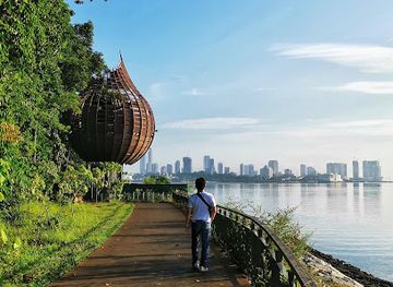 singapore/sungei-buloh-wetland-reserve/restaurant/kranji-coastal-nature-park