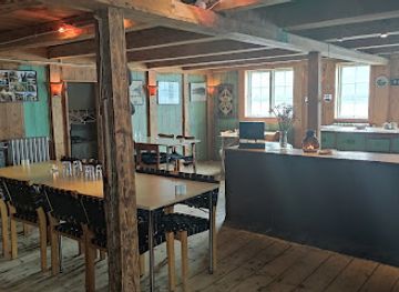 faroe-islands/sorvagur/restaurant/pakkhusio-i-bo