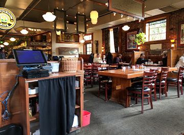 oregon/clackamas-county/restaurant/mcmenamins-power-station-theater-pub