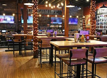 wisconsin/oshkosh/restaurant/greene-s-pour-house-at-the-granary