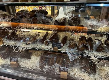 ukraine/chernivtsi/old-town/restaurant/rebra-ta-vohon