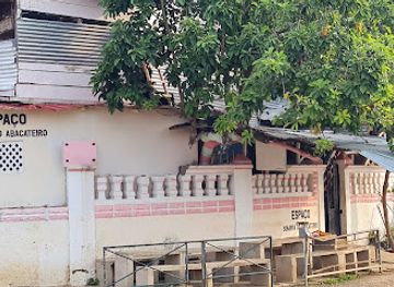 sao-tome-and-principe/sao-tome-city/restaurant/espaco-sombra-do-abacateiro