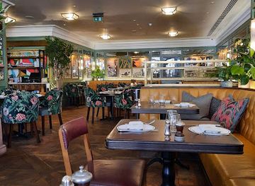 united-kingdom/york/restaurant/the-ivy-st-helen-s-square-york