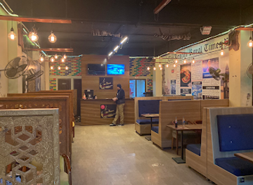 pakistan/sialkot/restaurant/brit-s-pizzeria-cafe-bekaar-pizza