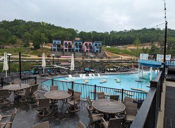 missouri/ha-ha-tonka-state-park/restaurant/backwater-jacks