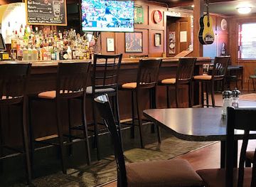 wisconsin/lake-superior-lowland/restaurant/deep-water-grille