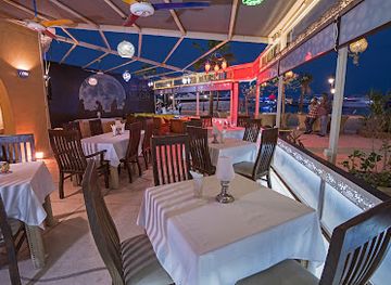 egypt/red-sea-coast/restaurant/the-moon-restaurant-bar