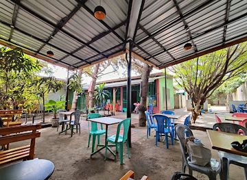 ethiopia/lake-langano/restaurant/the-bolt-house