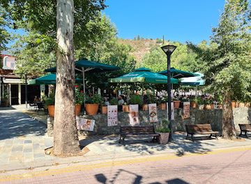 cyprus/kakopetria-village/restaurant/platia-kakopetrias