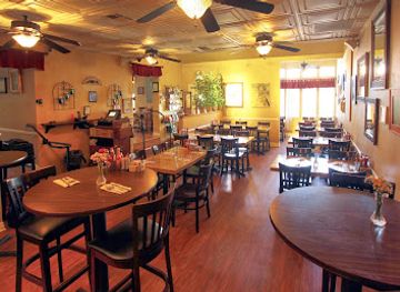 california/santa-clarita/restaurant/egg-plantation