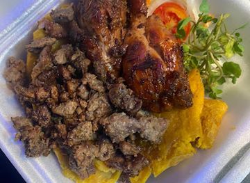 haiti/hinche/restaurant/louna-meal