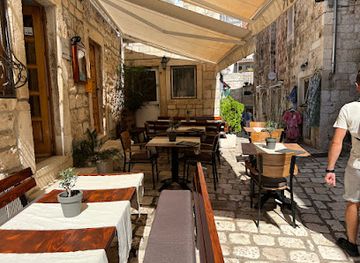 croatia/hvar/restaurant/junior