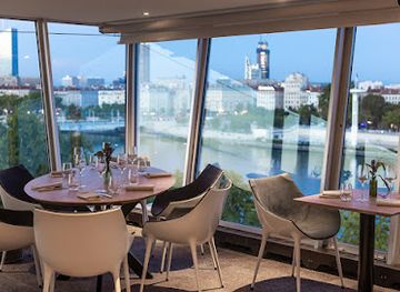 france/lyon/restaurant/les-3-domes