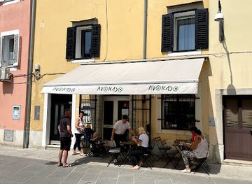 slovenia/koper/restaurant/trgovina-in-okrepcevalnica-avokado