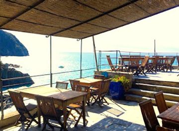 italy/cinque-terre/restaurant/bar-e-vini-a-pie-de-ma