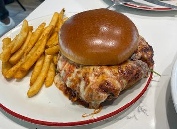 oklahoma/southwestern-oklahoma/restaurant/osteria-craft-cocktails-casual-eatery