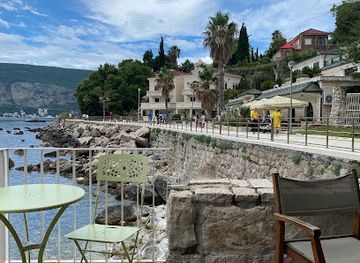 montenegro/herceg-novi/restaurant/banja-bar