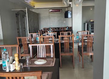 india/manipur/restaurant/flavours-restaurant