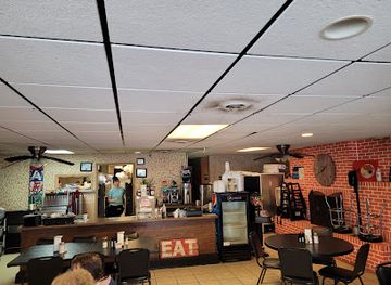 illinois/little-egypt/restaurant/gresa-s-cafe