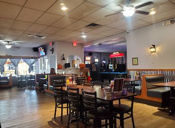 illinois/peoria/restaurant/the-hungry-moose-drunken-moose-lounge