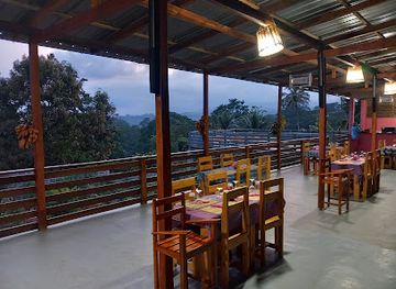 Casa Cantagalo Restaurante Leve Leve