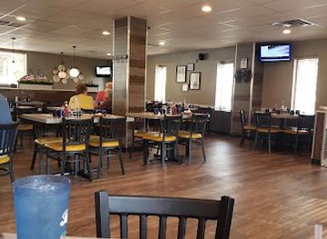 ohio/akron/highland-square/restaurant/akron-family-restaurant