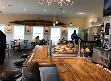 delaware/trap-pond-state-park/restaurant/matt-s-fish-camp-lewes