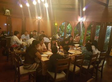 myanmar-burma/mandalay/restaurant/ginki-mandalay-bar-restaurant