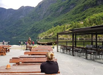 norway/flam/restaurant/gudvangen-seafood-restaurant-sjomatrestauranten