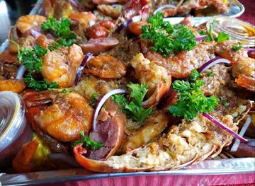 jamaica/manchester-plateau/restaurant/cravings-eat-hut