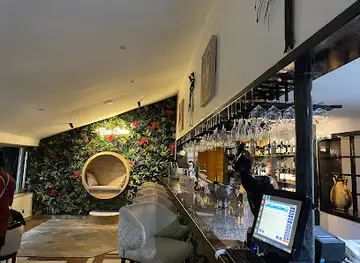Zoe's Bistro