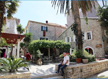 montenegro/budva-riviera/restaurant/konoba-feral