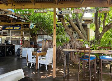 jamaica/treasure-beach-area/restaurant/lashings-treetop-bar-and-grill