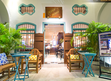 thailand/phuket/phuket-town/restaurant/mirror-mirror