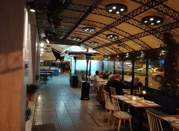 greece/thessaloniki/navarinou-square/restaurant/marea-sea-spirit