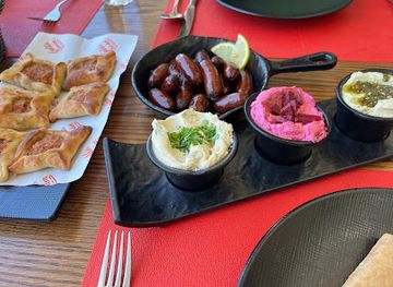 lebanon/baalbek/restaurant/lakkis-garden