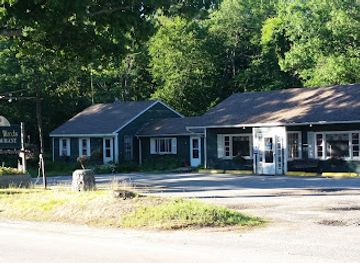 massachusetts/quabbin-reservoir/restaurant/quabbin-woods-restaurant