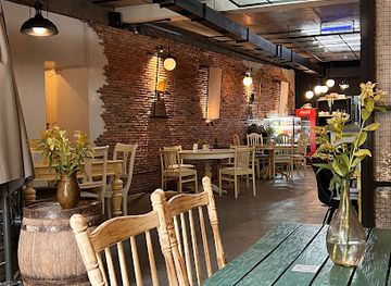 georgia/uplistsikhe/restaurant/hurma