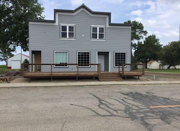 north-dakota/sheyenne-national-grassland/restaurant/barney-pub-eatery