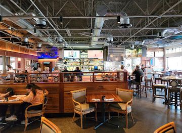 tennessee/gatlinburg/restaurant/chesapeake-s-seafood-and-raw-bar