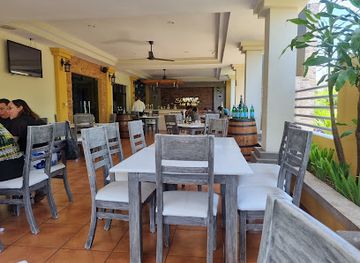 nicaragua/eastern-region/restaurant/summer-bar-y-restaurante