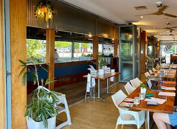 australia/whitsunday-islands/restaurant/the-deck-airlie-beach