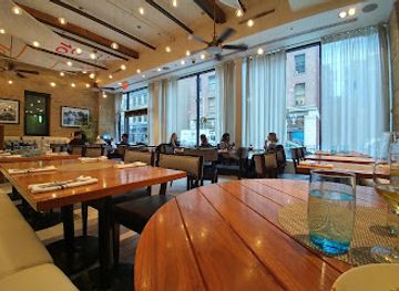 canada/central-canada/restaurant/the-chase