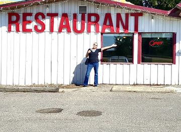 canada/western-manitoba/restaurant/the-little-chalet-restaurant
