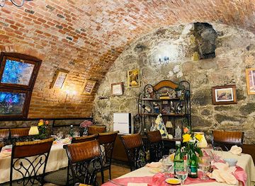 hungary/borzsony-mountains/restaurant/remete-pince-etterem