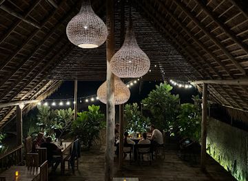 sri-lanka/galle-district/restaurant/luuma-beach